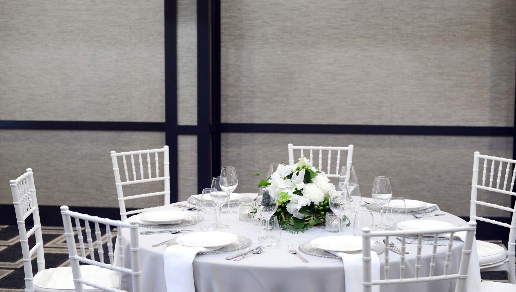 Wedding Venues - White Wedding Setup - Powerhouse Hotel Tamworth