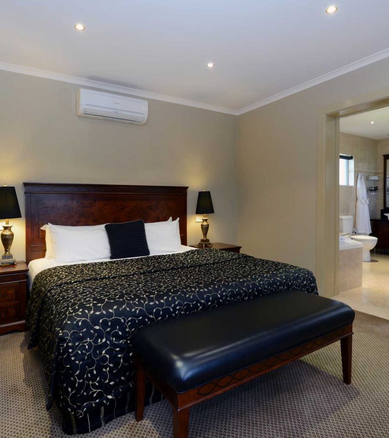 Rooms & Suites - Gallery image 2