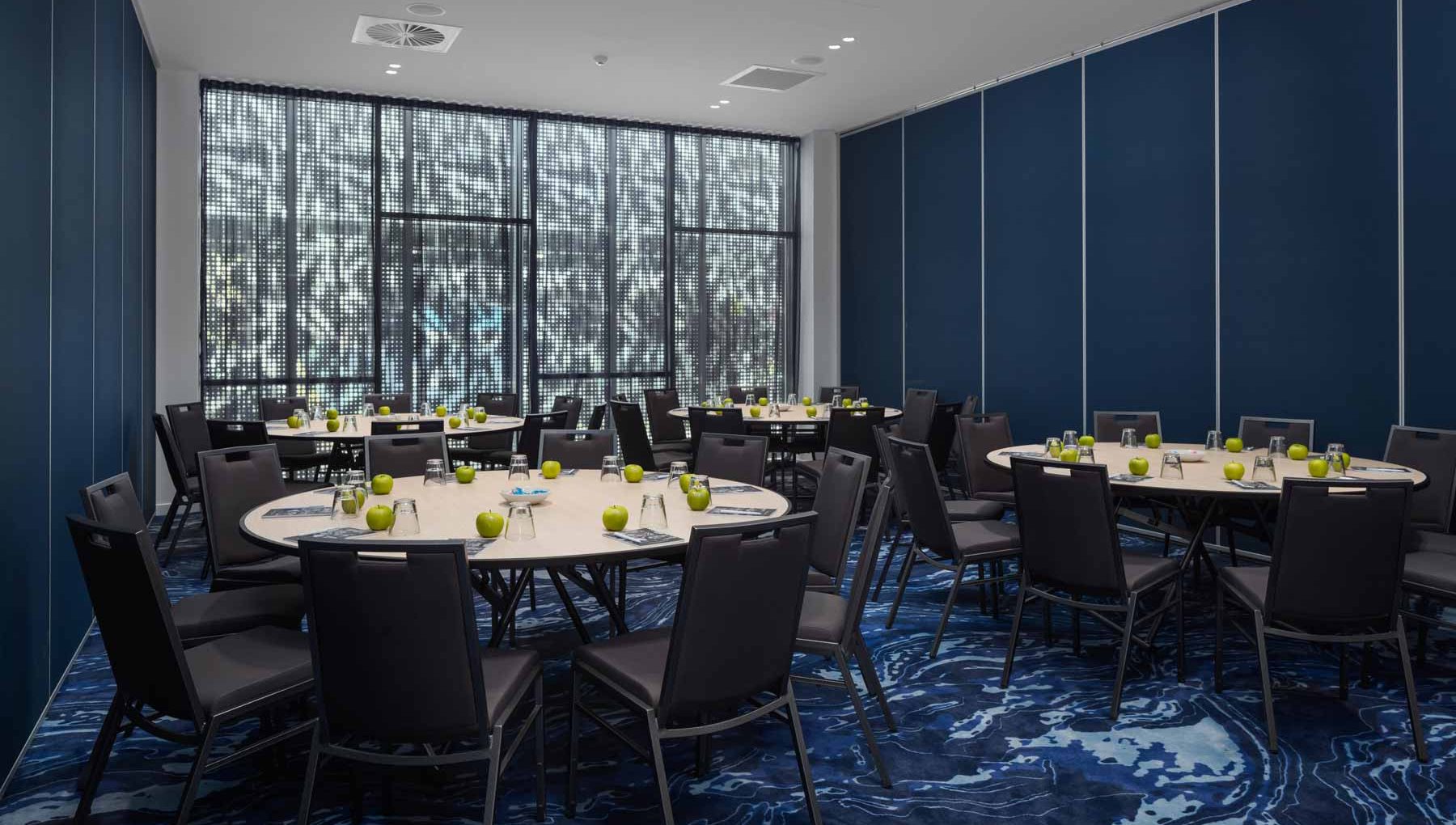 Burleigh Conference Room 1 - Conferences & Events - Rydges Gold Coast Airport